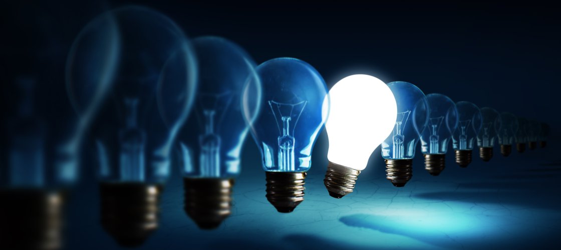 imagem de lâmpadas representando inovação no vale da morte e Startups/marco regulatório