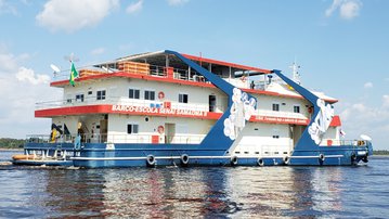 Ancorado em Macapá, barco-escola do SENAI inicia cursos de qualificação profissional