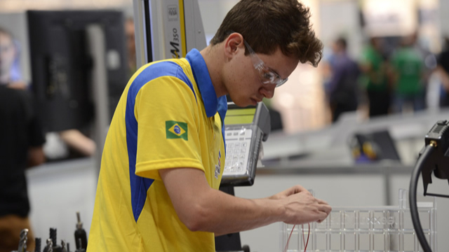 Portal da Indústria entrevista Richard da Silva, brasileiro com o melhor desempenho no WorldSkills