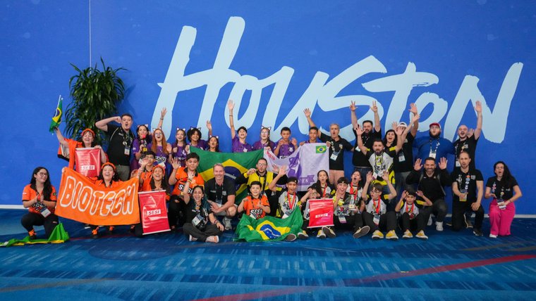 Brasileiros conquistam 7 prêmios em mundial de robótica nos Estados Unidos