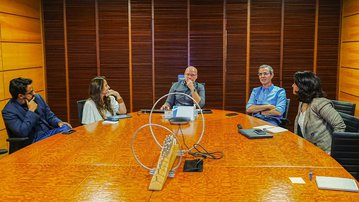 Presidente da SB COP visita Belém e estreita parceria com a Jornada COP+