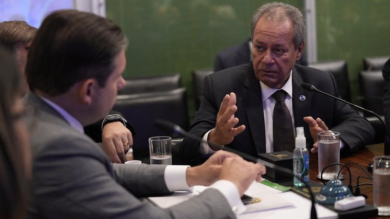 CNI: Presidente Ricardo Alban se reúne com Hugo Motta para discutir escala 6x1