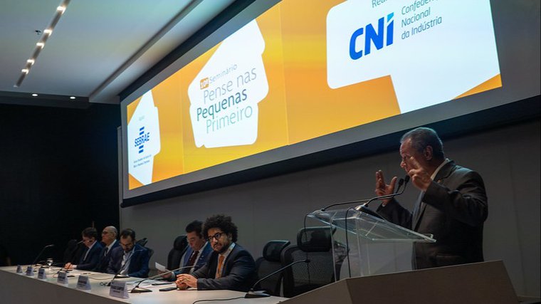 Produtividade e inserção global das micro e pequenas empresas pautam seminário na CNI