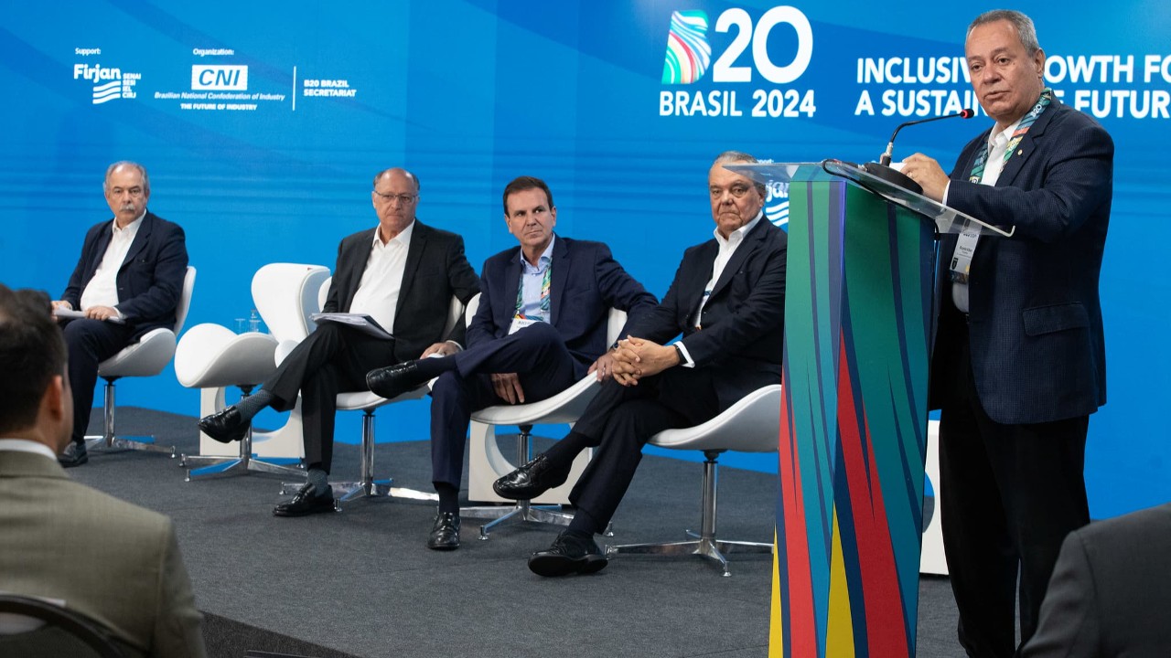 Política industrial vai acelerar neoindustrialização do Brasil, diz presidente da CNI