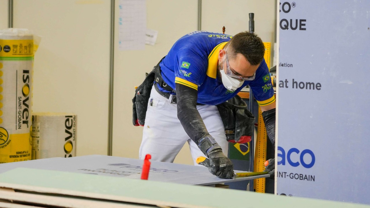 SENAI marca presença no Mestre do Drywall Placo 2025, programa da Band