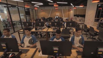 VÍDEO: Escola SENAI de Automação e Simulação no Rio de Janeiro possui 1.800 alunos