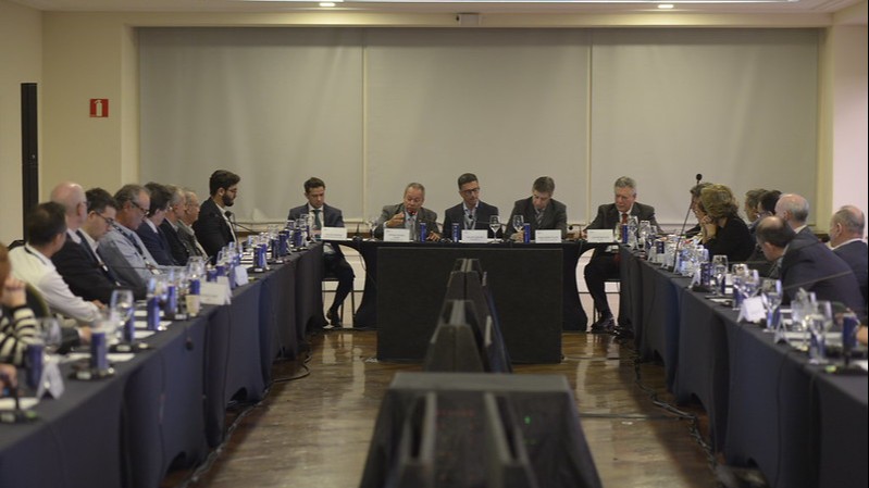 Setor privado responde positivamente à política industrial: investimentos somam R$ 2,84 tri