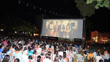 Cine Sesi atrai 5 mil pessoas à Praça das Américas em Rio Verde