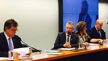 CNI defende retirada de modalidade de pregão para obras e serviços de engenharia em lei de licitações