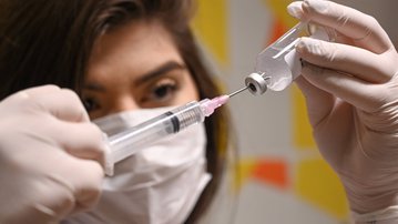 Dia Nacional da Imunização: SESI reforça importância da vacinação dos trabalhadores contra gripe