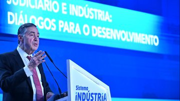 É preciso ter cuidado para o mundo não desabar num abismo de incivilidade, alerta ministro Barroso sobre IA