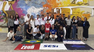 Robôs capixabas entram em cena durante competição internacional no Canadá