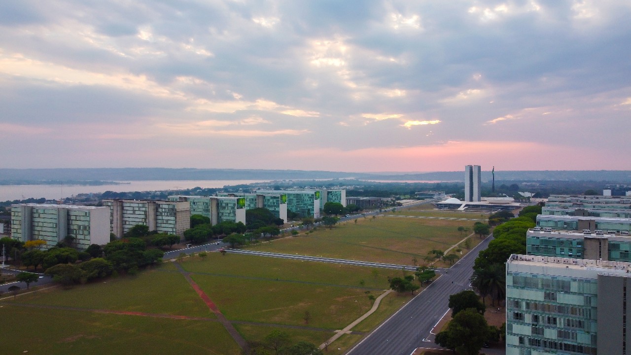 Imagem de destaque da notícia: Recriação do Ministério da Indústria é imprescindível para construção de política industrial