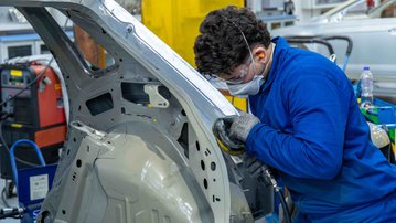 Leia mais Faturamento da indústria recua 1% no primeiro semestre de 2026, aponta CNI