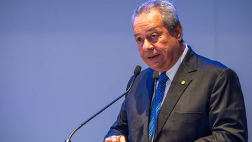 Fim da escala 6x1: setor produtivo jamais se recusa a discutir, diz presidente da CNI