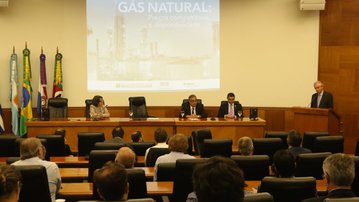 Abertura do mercado estimulará competitividade do gás natural, dizem especialistas