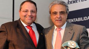 Presidente da CNI recebe Prêmio Sustentabilidade 2012