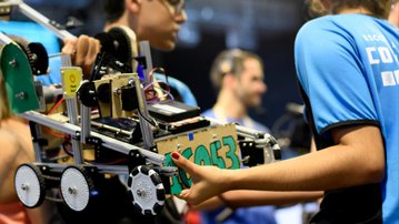 4 diferenças entre os torneios de robótica FLL e FTC