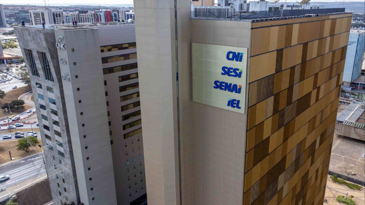 Cenário fica ainda mais preocupante após redução da jornada de trabalho e fim da escala 6x1, avalia CNI