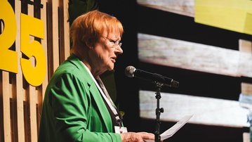 A circularidade precisa ser uma prática padrão, afirma ex-presidente da Finlândia