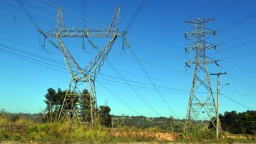 Conselho de Infraestrutura da CNI defende redução de encargos na conta de energia