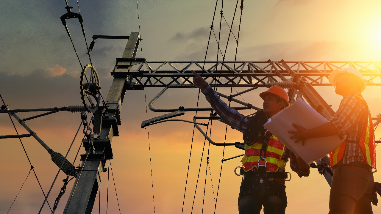 Imagem de destaque da notícia: 56% das indústrias do mercado cativo desejam migrar para o mercado livre de energia
