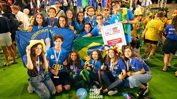 Estudantes brasileiros brilham em torneio de robótica no Líbano