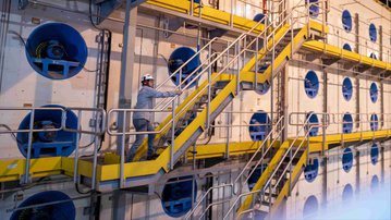 Indicadores industriais: setor começa 2º semestre estável, com recuo na capacidade instalada