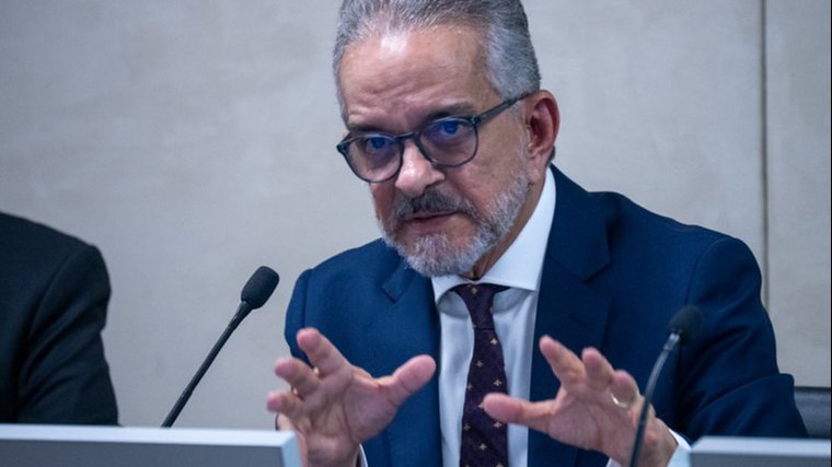 Solução para o país passa por "reformas institucionais", diz Antônio Lavareda em reunião na CNI