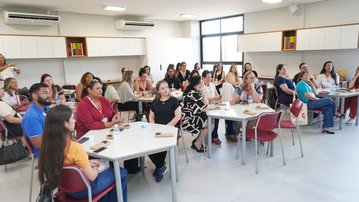 Leia mais Educação Inclusiva em foco: equidade racial e inovação pedagógica marcam encontro