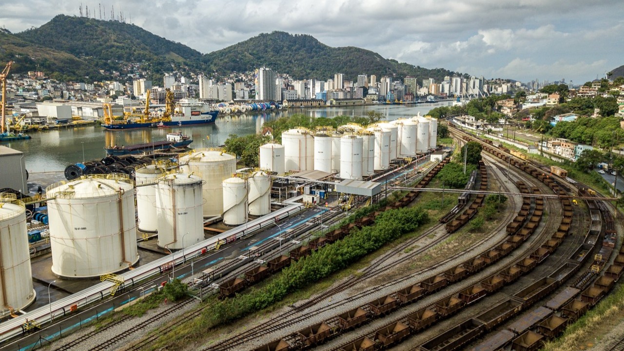 Nos trilhos do desenvolvimento: meta é chegar a 40% da carga em ferrovias