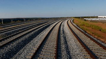 Ferrovia Norte-Sul precisa ser interligada a outras ferrovias para integrar logística nacional