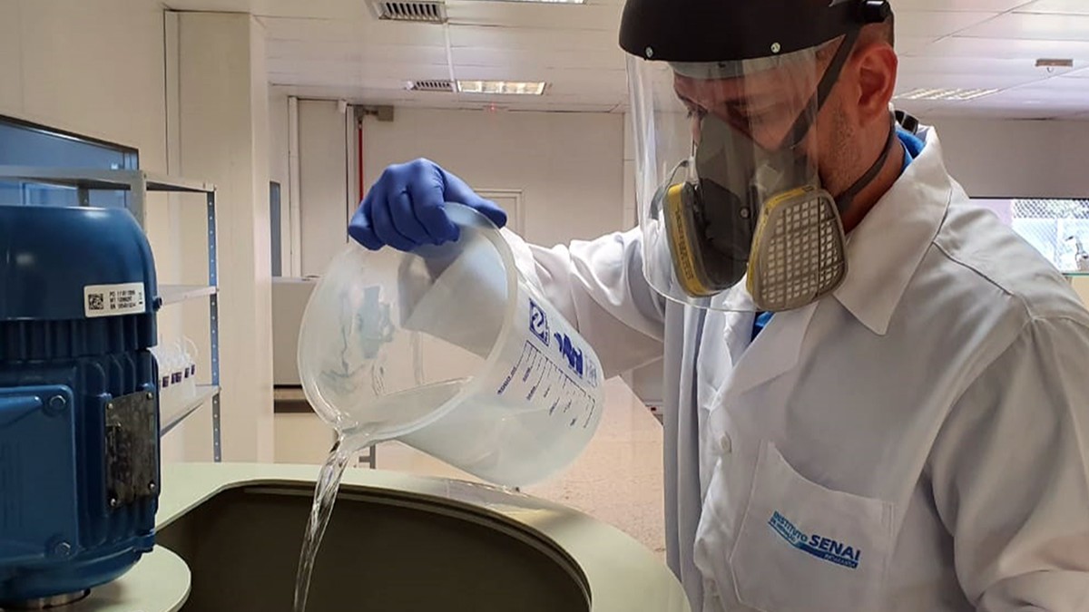 Institutos SENAI de Inovação desenvolvem álcool em gel com derivados da celulose