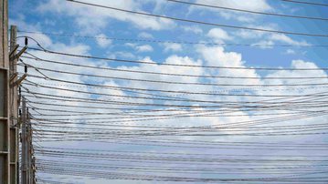 A conta chega: quase metade da fatura de luz é composta por impostos e encargos