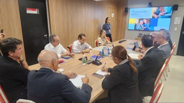 SENAI-MS firma parceria com universidade dos EUA e SESI-MA recebe novo modelo de clínica