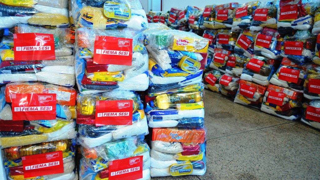 SESI entrega 75 toneladas de alimentos no Maranhão
