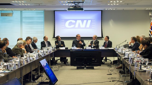 CNI e IEL assinam acordos que incentivam pesquisas e projetos de inovação no Brasil