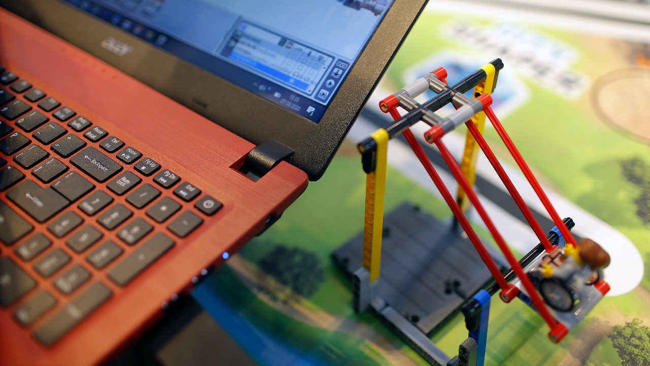 “Google, pesquisar”: robotiquers dão dicas de como fazer uma boa pesquisa