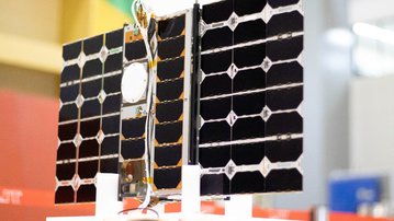 Primeiro nanossatélite da indústria brasileira é lançado em órbita nos EUA