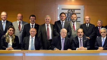 Robson Braga de Andrade é reeleito para a presidência da CNI até 2018