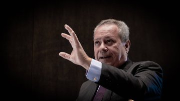 Imagem de destaque da notícia: “0,25% jamais pode ser comemorado”, diz presidente da CNI sobre redução da Selic
