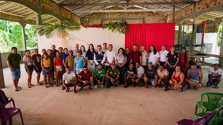 Embarcação Copaíba garante atendimento em saúde às comunidades do Rio Maúba