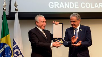 CNI homenageia presidente Michel Temer com Grande Colar da Ordem do Mérito Industrial