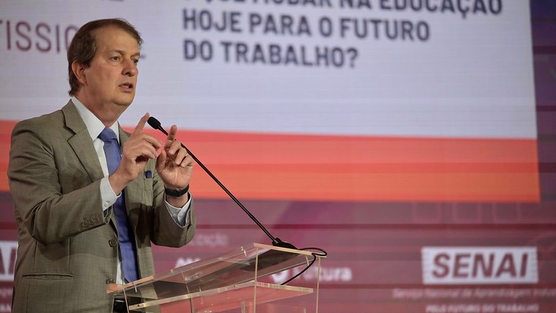 Imagem de destaque da notícia: SENAI coordena força-tarefa para requalificar 4,2 milhões de trabalhadores