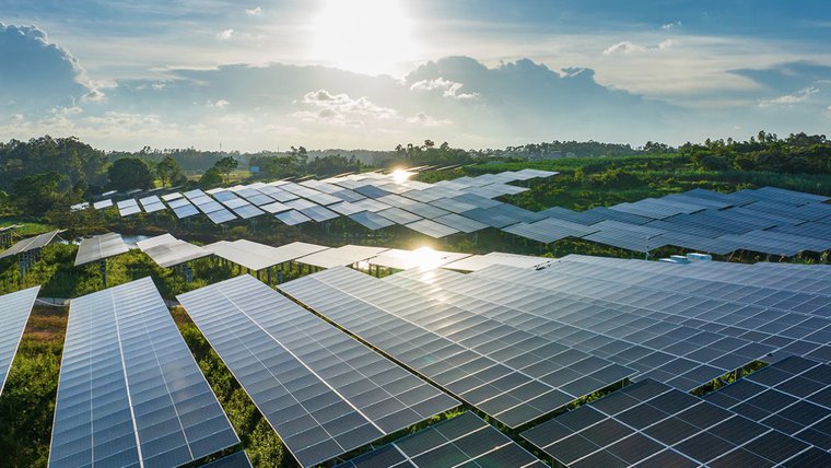 Quase metade das indústrias brasileiras já investe em fontes renováveis de energia, mostra pesquisa da CNI