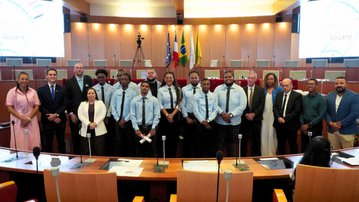 Na Guiana Francesa, SENAI e CMQ-E formam jovens para o setor de biomassa