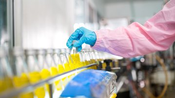 Imagem de destaque da notícia: Produção industrial tem pior abril em 3 anos, mostra CNI