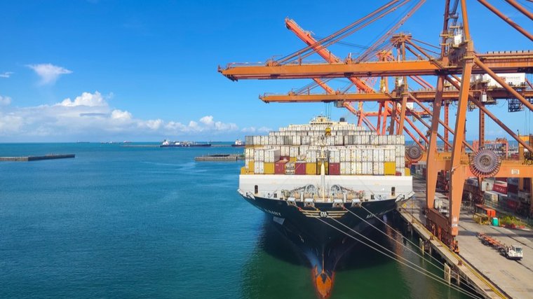 Logística e juros travam competitividade das exportações brasileiras, aponta CNI