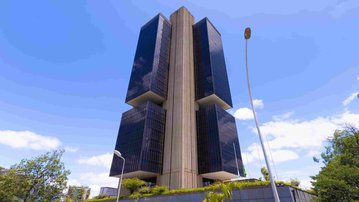 Imagem de destaque da notícia: Juros altos só prejudicam a economia, afirma CNI