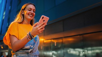 Capacitação gratuita em IA: SENAI e Amazon oferecem 200 mil vagas em cursos de tecnologia